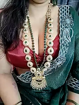 Snapshot of kaamuk_shweta chatting on 28, 6, 2026 kaamuk shweta online show from 28, 6, 2026