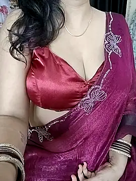 Snapshot of kaamuk_shweta chatting on 10, 7, 2026 kaamuk shweta online show from 10, 7, 2026
