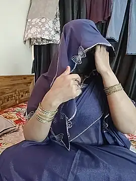 Snapshot of kaamuk_shweta chatting on 18, 7, 2026 kaamuk shweta online show from 18, 7, 2026