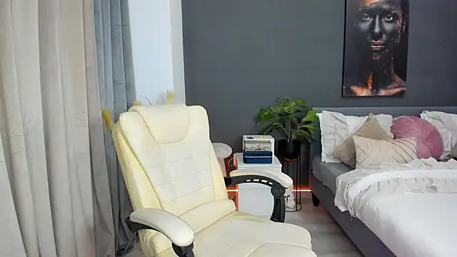 Sonia  Rey online show from 27, 10, 2025