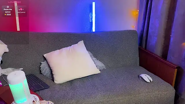 Adam misti online show from 19, 12, 2024