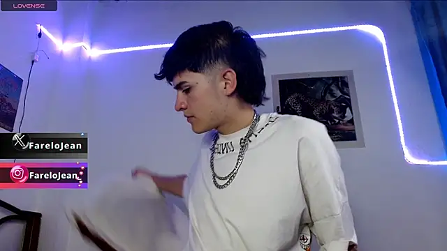 Snapshot of jeanfarelo chatting on 11, 1, 2025 jeanfarelo online show from 11, 1, 2025