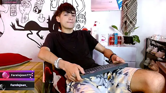 Snapshot of jeanfarelo chatting on 5, 11, 2025 jeanfarelo online show from 5, 11, 2025