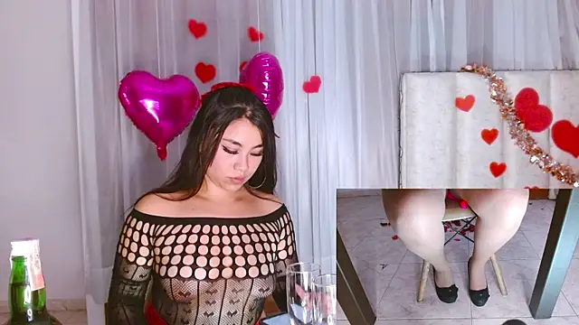 Snapshot of hinataleecs chatting on 15, 2, 2025 hinataleecs online show from 15, 2, 2025