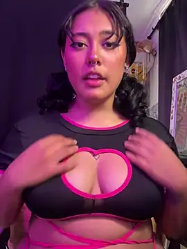 Snapshot of pawmistry chatting on 2, 3, 2025 pawmistry online show from 2, 3, 2025