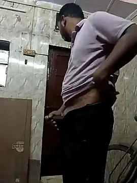 Snapshot of Mmm992170 chatting on 1, 2, 2025 Mmm992170 online show from 1, 2, 2025