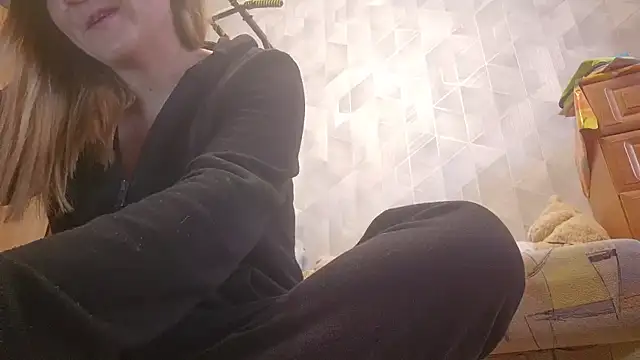 EstrellaWalters online show from 24, 4, 2026