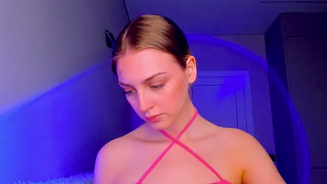 pretty girlnextdoor online show from 19, 3, 2025