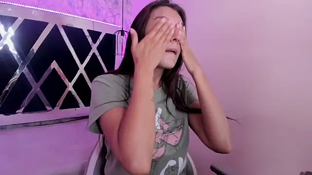  alaia collway  online show from 3, 2, 2025