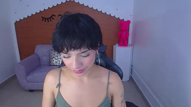 Snapshot of kathina_t chatting on 7, 12, 2024 kathina t online show from 7, 12, 2024