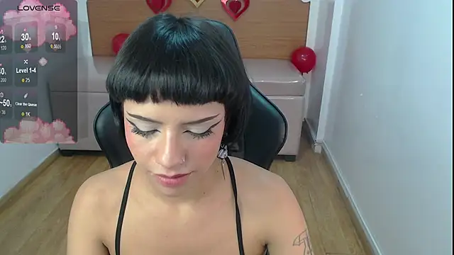 Snapshot of kathina_t chatting on 24, 2, 2025 kathina t online show from 24, 2, 2025