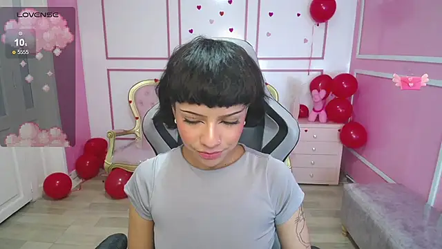 Snapshot of kathina_t chatting on 4, 3, 2025 kathina t online show from 4, 3, 2025