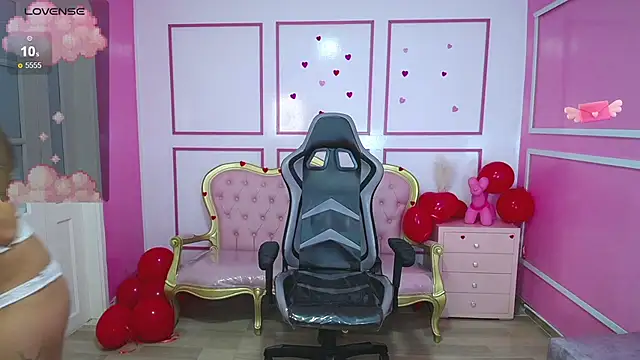 Snapshot of kathina_t chatting on 8, 3, 2025 kathina t online show from 8, 3, 2025