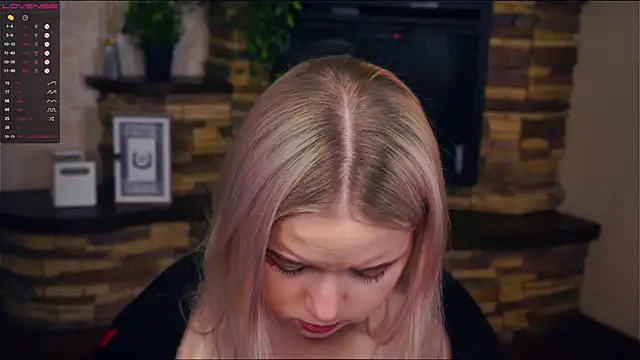 ZaraCreedon online show from 6, 2, 2025