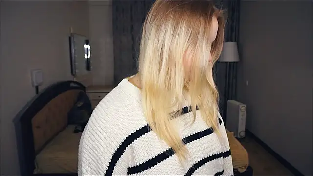 ZaraCreedon online show from 6, 10, 2025