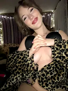 Snapshot of sexydaisyxx chatting on 15, 10, 2025 sexydaisyxx online show from 15, 10, 2025