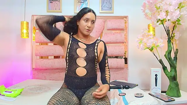 Alison Chan  online show from 14, 7, 2026