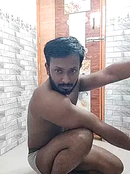 Snapshot of HunkyAriyan chatting on 18, 9, 2025 HunkyAriyan online show from 18, 9, 2025