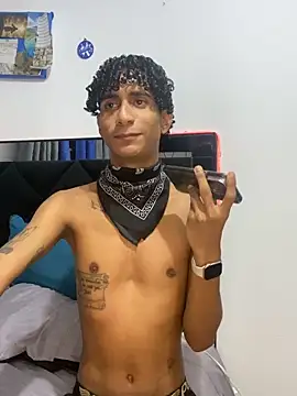 derreck models online show from 25, 3, 2026