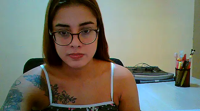 maliamiller online show from 16, 3, 2025