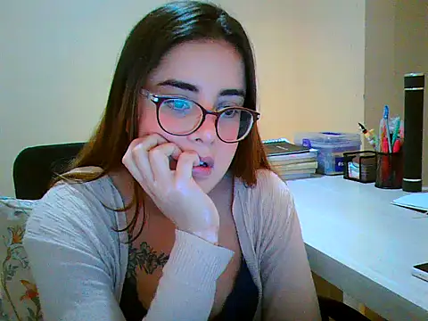 maliamiller online show from 8, 11, 2025