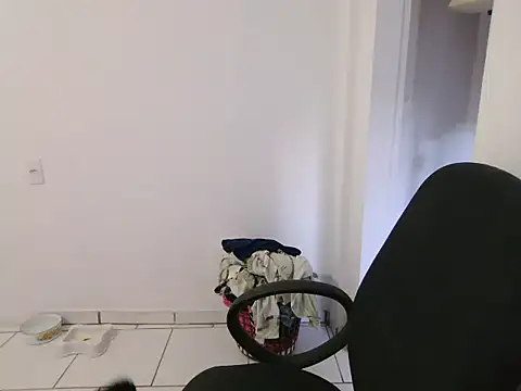 maliamiller online show from 24, 4, 2026