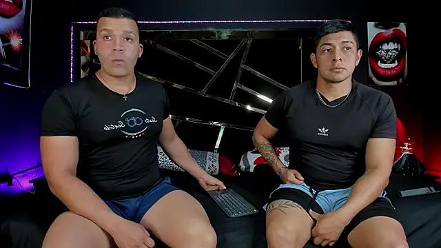 Snapshot of AndyandFran chatting on 8, 9, 2025 AndyandFran online show from 8, 9, 2025