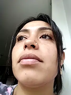 Aisha 09 online show from 13, 5, 2026