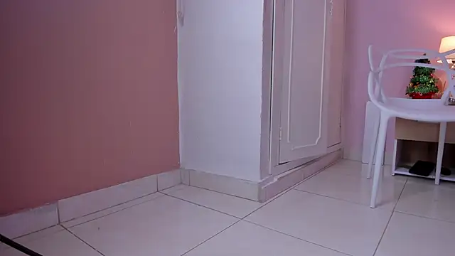 Snapshot of _bianca_18 chatting on 11, 12, 2024 bianca 18 online show from 11, 12, 2024