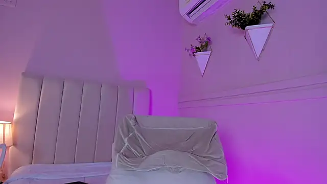 Snapshot of _bianca_18 chatting on 20, 1, 2025 bianca 18 online show from 20, 1, 2025