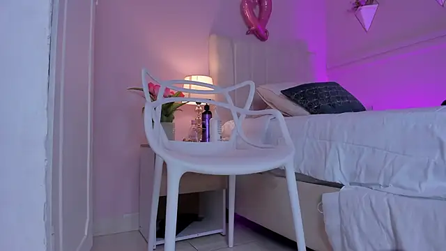 Snapshot of _bianca_18 chatting on 19, 2, 2025 bianca 18 online show from 19, 2, 2025