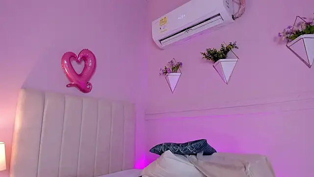 Snapshot of _bianca_18 chatting on 22, 2, 2025 bianca 18 online show from 22, 2, 2025