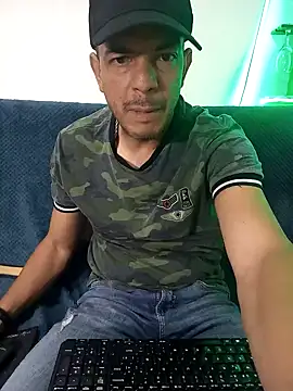 latinmartin73 online show from 3, 3, 2025