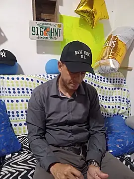 latinmartin73 online show from 8, 10, 2025