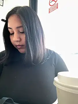 Snapshot of kittyfresita chatting on 12, 9, 2025 kittyfresita online show from 12, 9, 2025