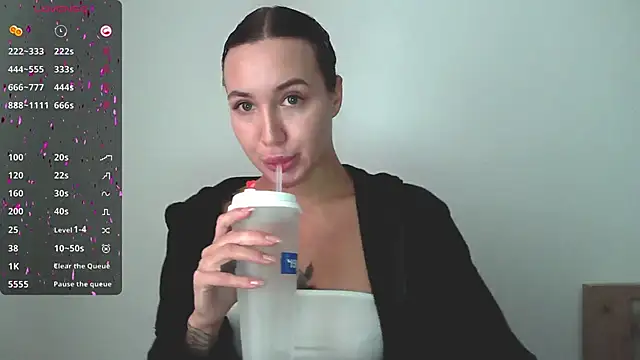 Stasia Queen online show from 5, 12, 2024