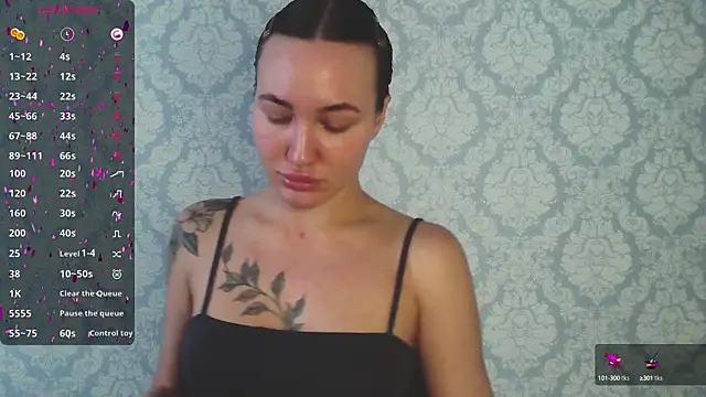 Stasia Queen online show from 5, 2, 2025