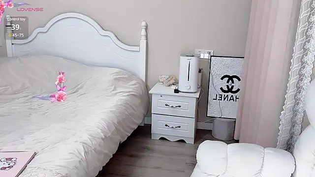 Caitlyn   online show from 3, 1, 2025