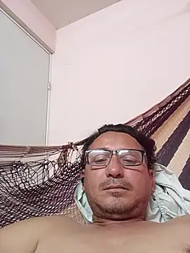 Andresguz35 online show from 23, 10, 2025