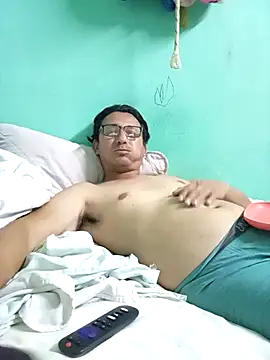 Andresguz35 online show from 13, 2, 2026