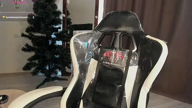 Lana Younes online show from 10, 2, 2025