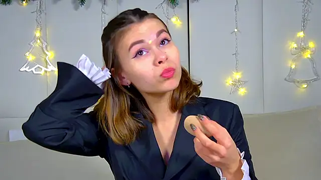 PollyLanders online show from 17, 12, 2024