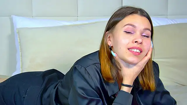 PollyLanders online show from 2, 2, 2025