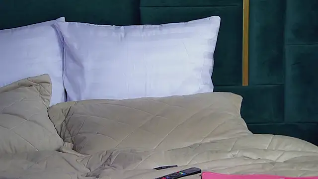 PollyLanders online show from 20, 2, 2025