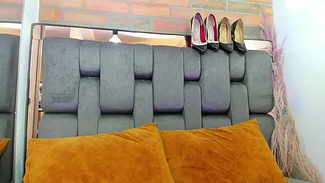 JESSYCORTES online show from 25, 9, 2025