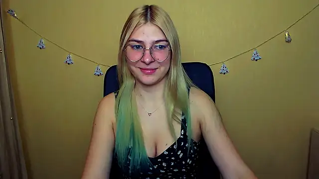 Luna Lush  online show from 20, 12, 2024