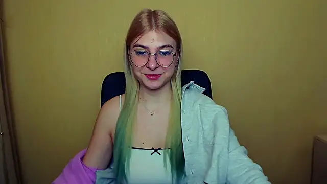 Luna Lush  online show from 21, 1, 2025