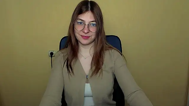 Luna Lush  online show from 5, 5, 2026