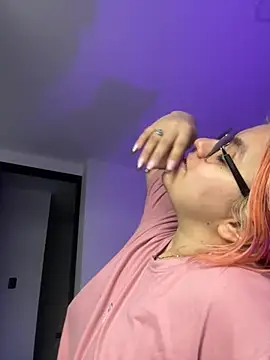 SophiaWeestt99 online show from 10, 6, 2026