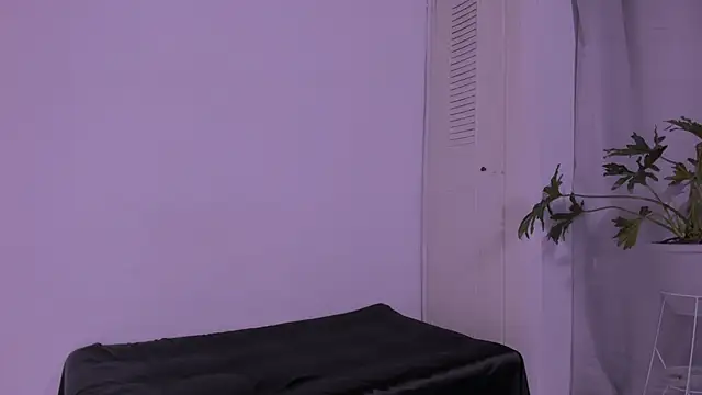 Miiafoxxx online show from 25, 10, 2025